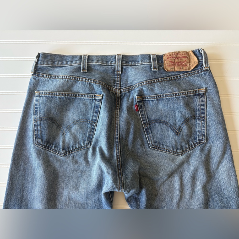 Levi’s 501 Button Fly Distressed Jeans 38x29 100% Cotton - Picture 8 of 9